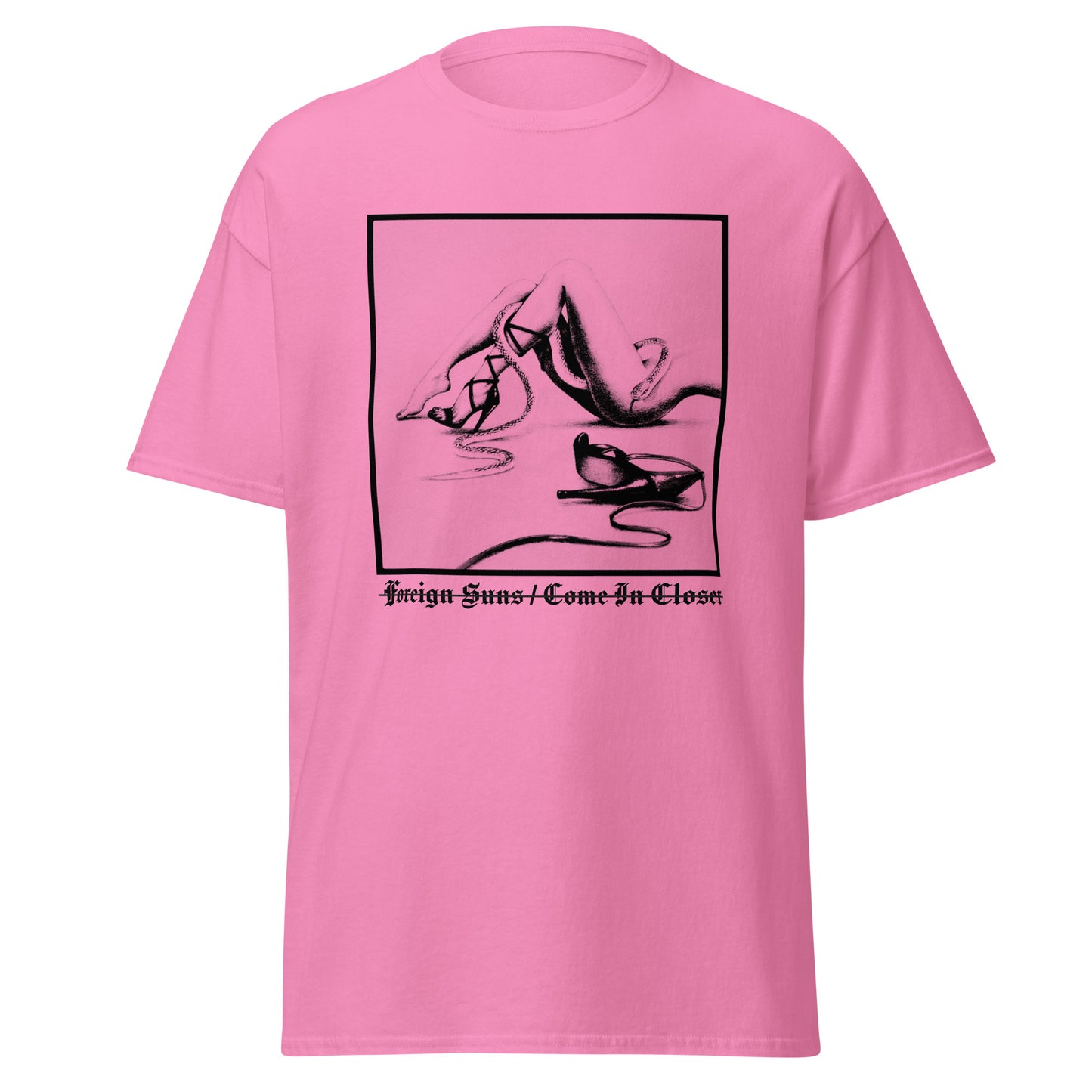 Come in Closer classic tee Pink